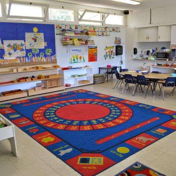 The Redwoods International Montessori Preschool & Kindergarten | 2000 Woodside Rd #3, Redwood City, CA 94061, USA | Phone: (650) 366-9859