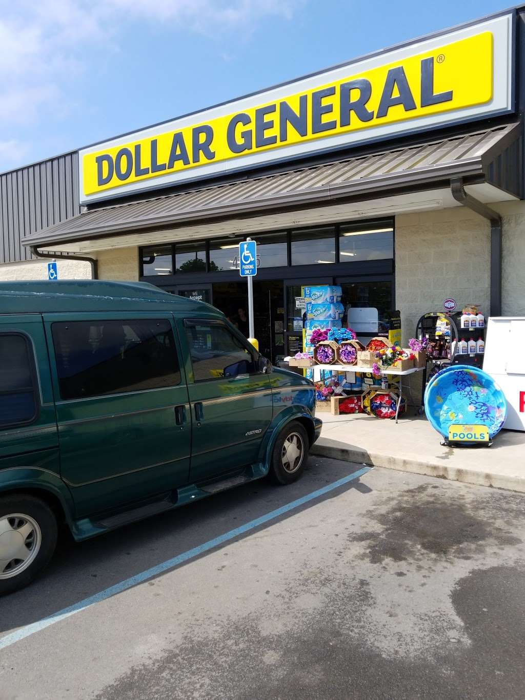 Dollar General | 4735 Middleway Pike, Kearneysville, WV 25430, USA | Phone: (304) 901-3860