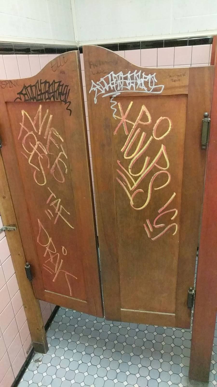 Temple Bar | 2906 Cass Ave, Detroit, MI 48201, USA | Phone: (313) 832-2822