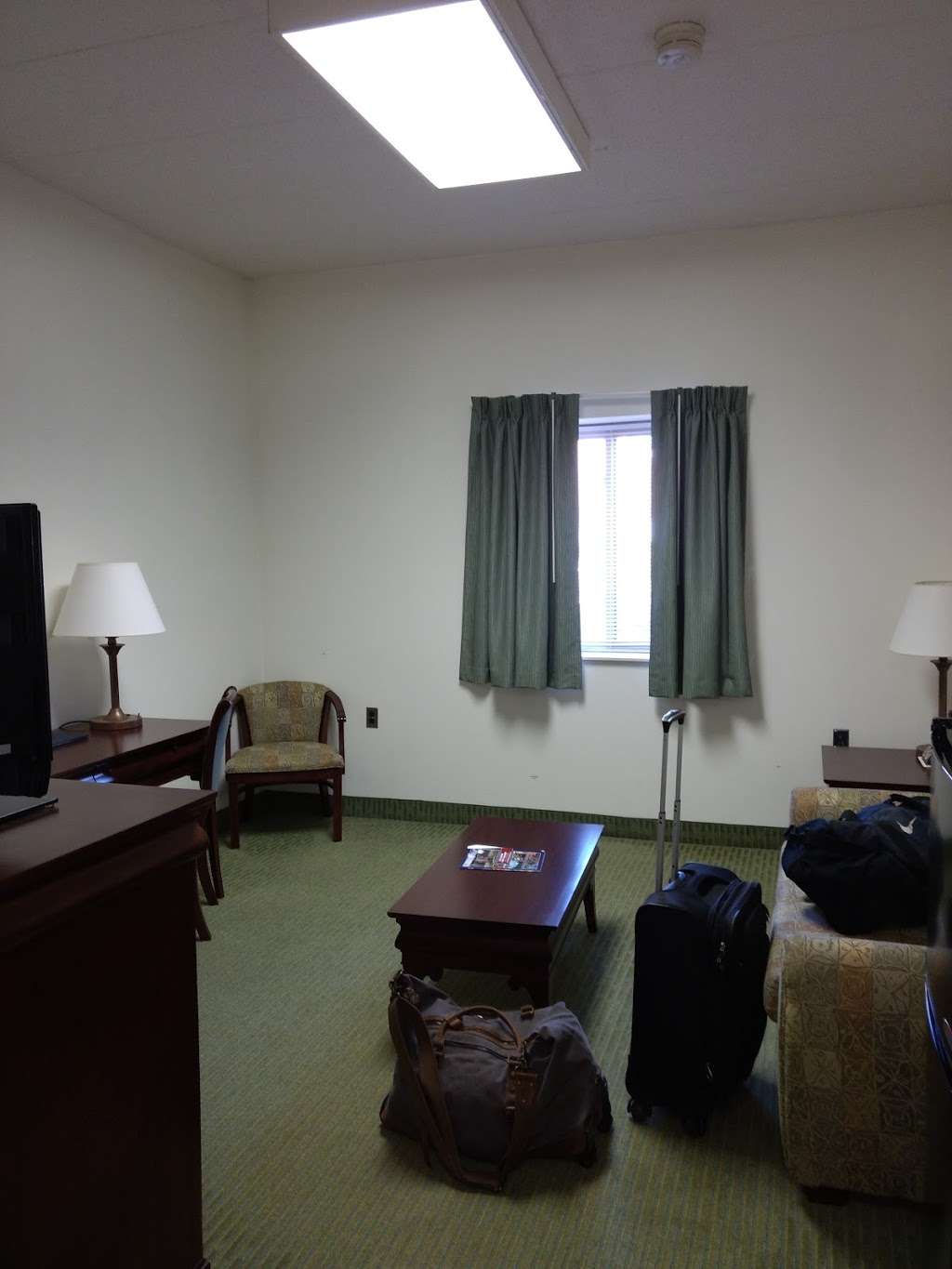 Navy Gateway Inns and Suites | 17458 Potomac inn Rd, Dahlgren, VA 22448 | Phone: (540) 469-4174