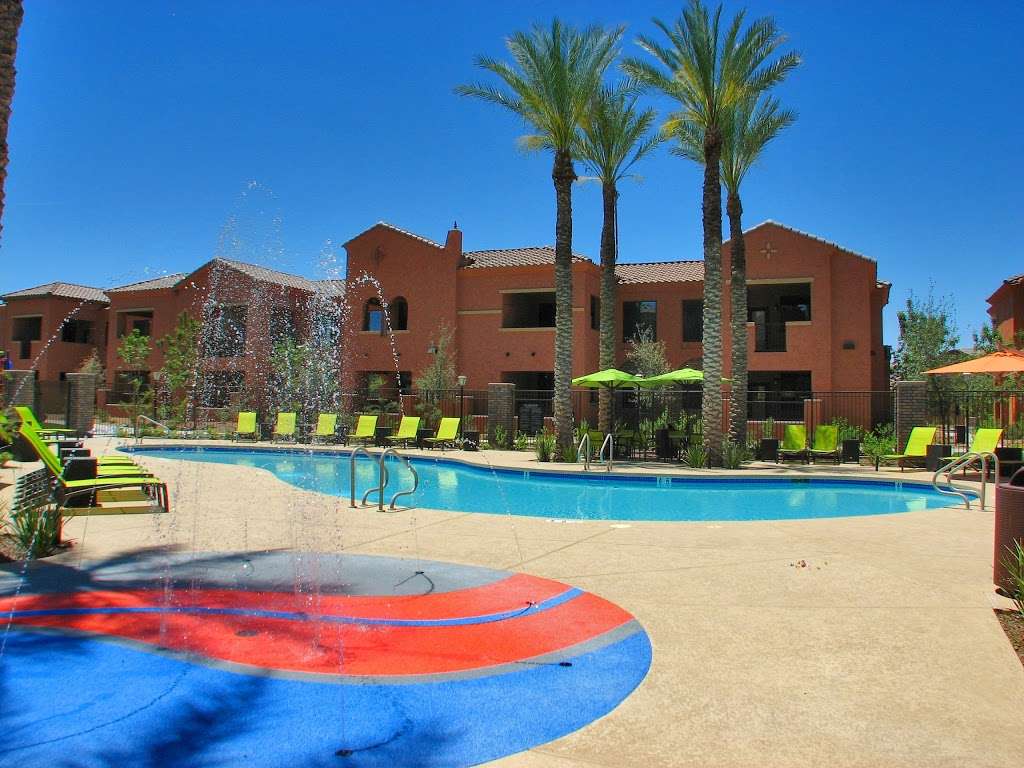 Liv Avenida Apartments | 3250 S Arizona Ave, Chandler, AZ 85248, USA | Phone: (480) 284-8335