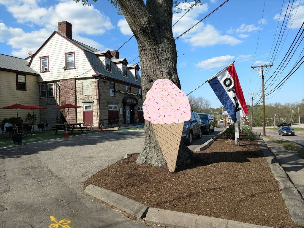 Scoops @WatsonsCandy | 2958, 761 Main St, Walpole, MA 02081