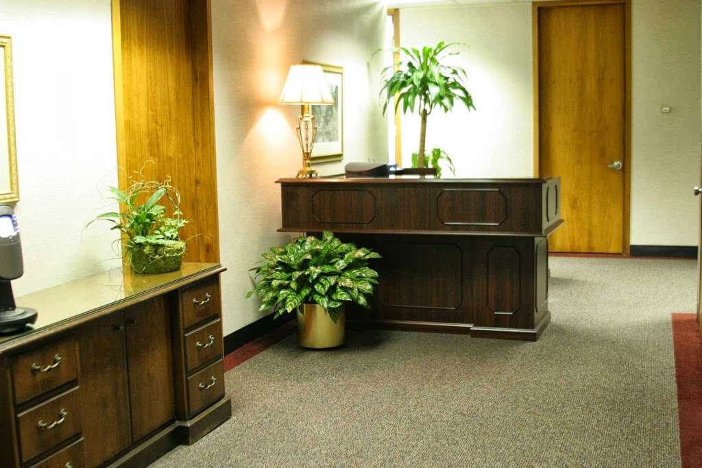Office Park Business Center | 907 N Elm St, Hinsdale, IL 60521, USA | Phone: (630) 654-1500