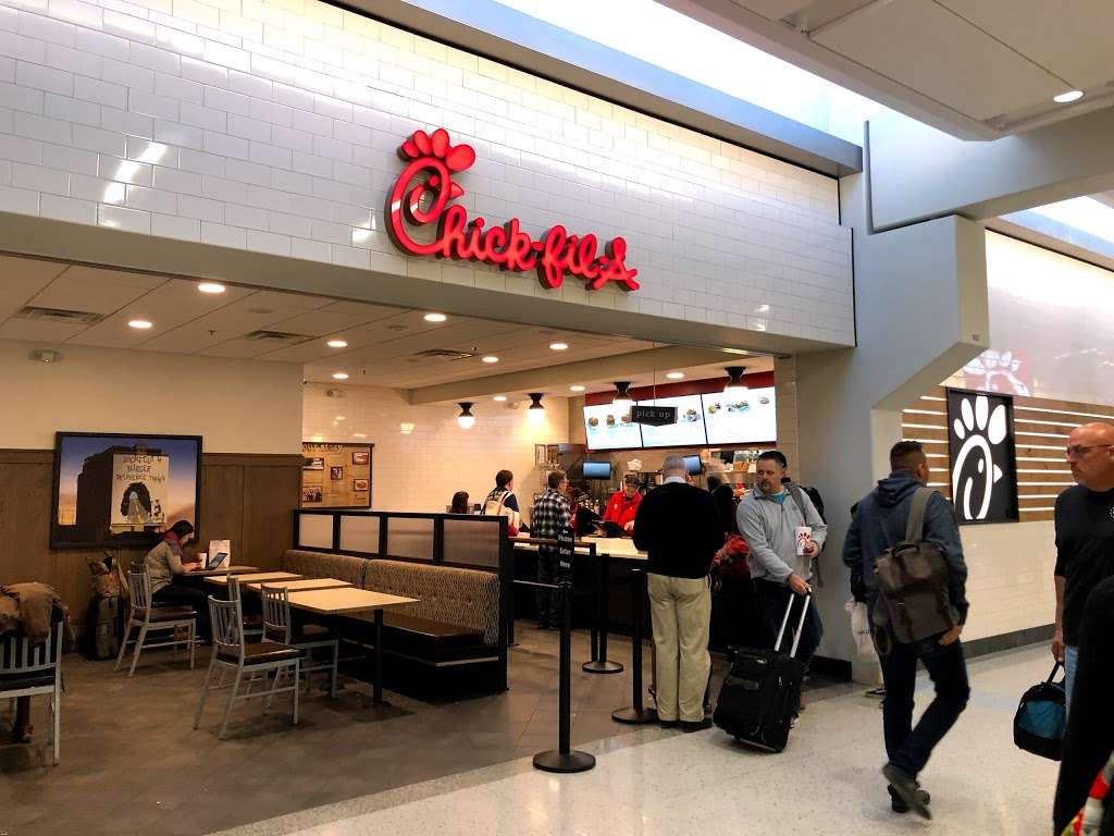 Chick-fil-A | DFW International Airport (DFW), Terminal C, International Pkwy, Grapevine, TX 75261, USA | Phone: (972) 973-7752