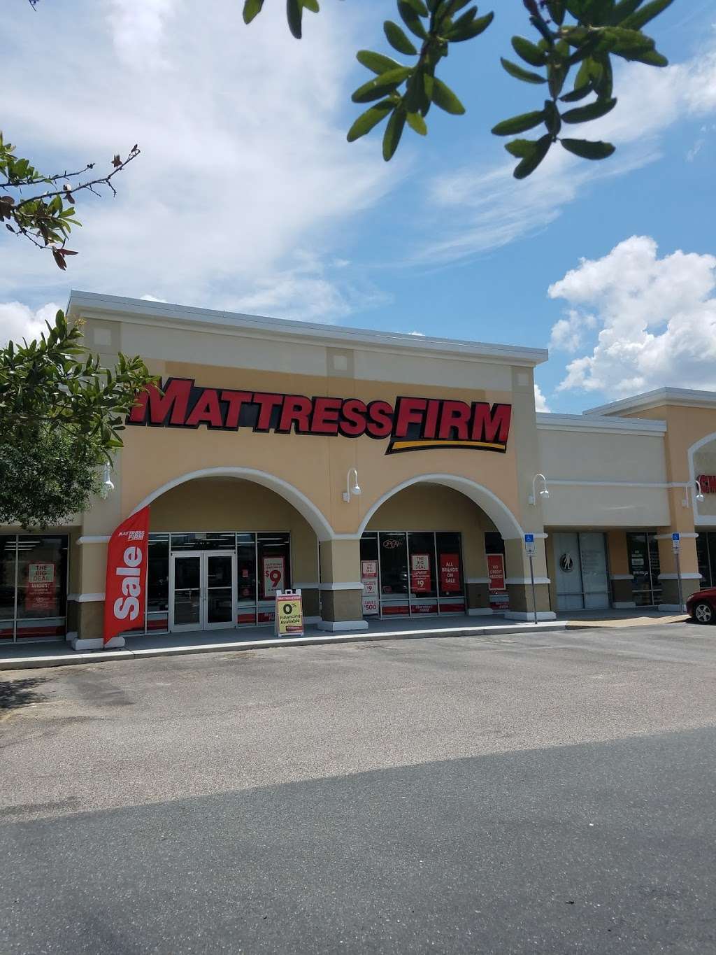 Mattress Firm Clermont East | 2575 E, FL-50, Clermont, FL 34711, USA | Phone: (352) 536-1888