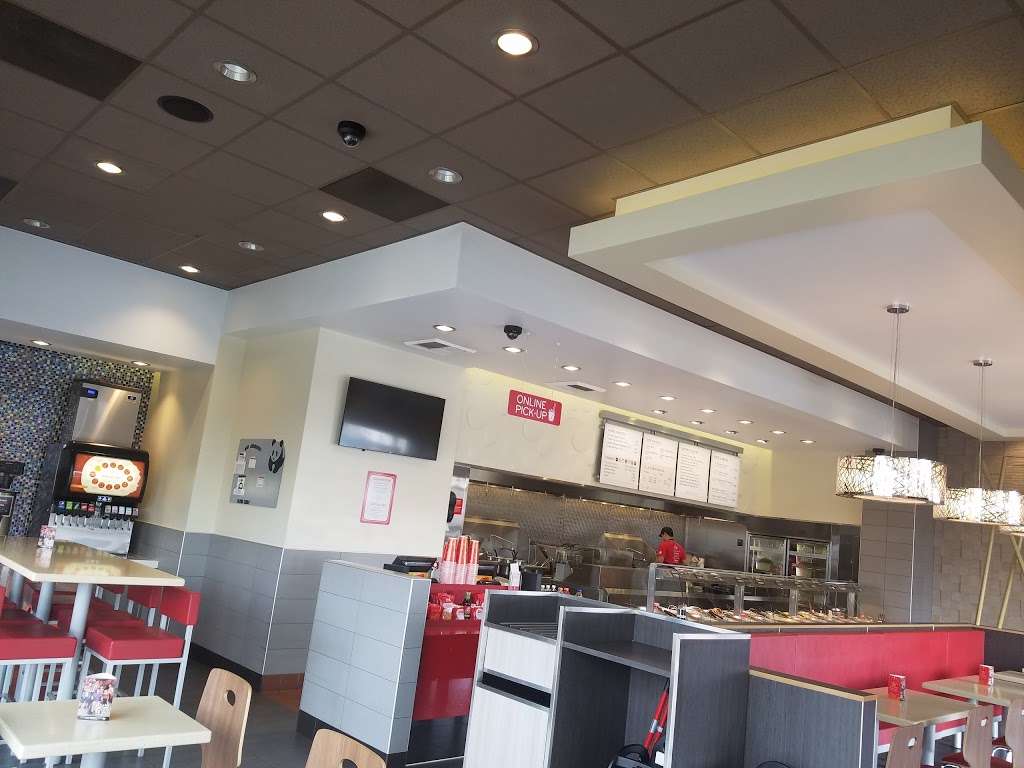 Panda Express | 14361 US-395, Victorville, CA 92392, USA | Phone: (760) 843-5845