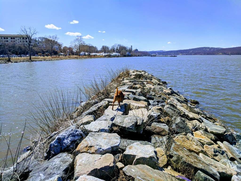 Riverfront Green Park | Requa St, Peekskill, NY 10566, USA