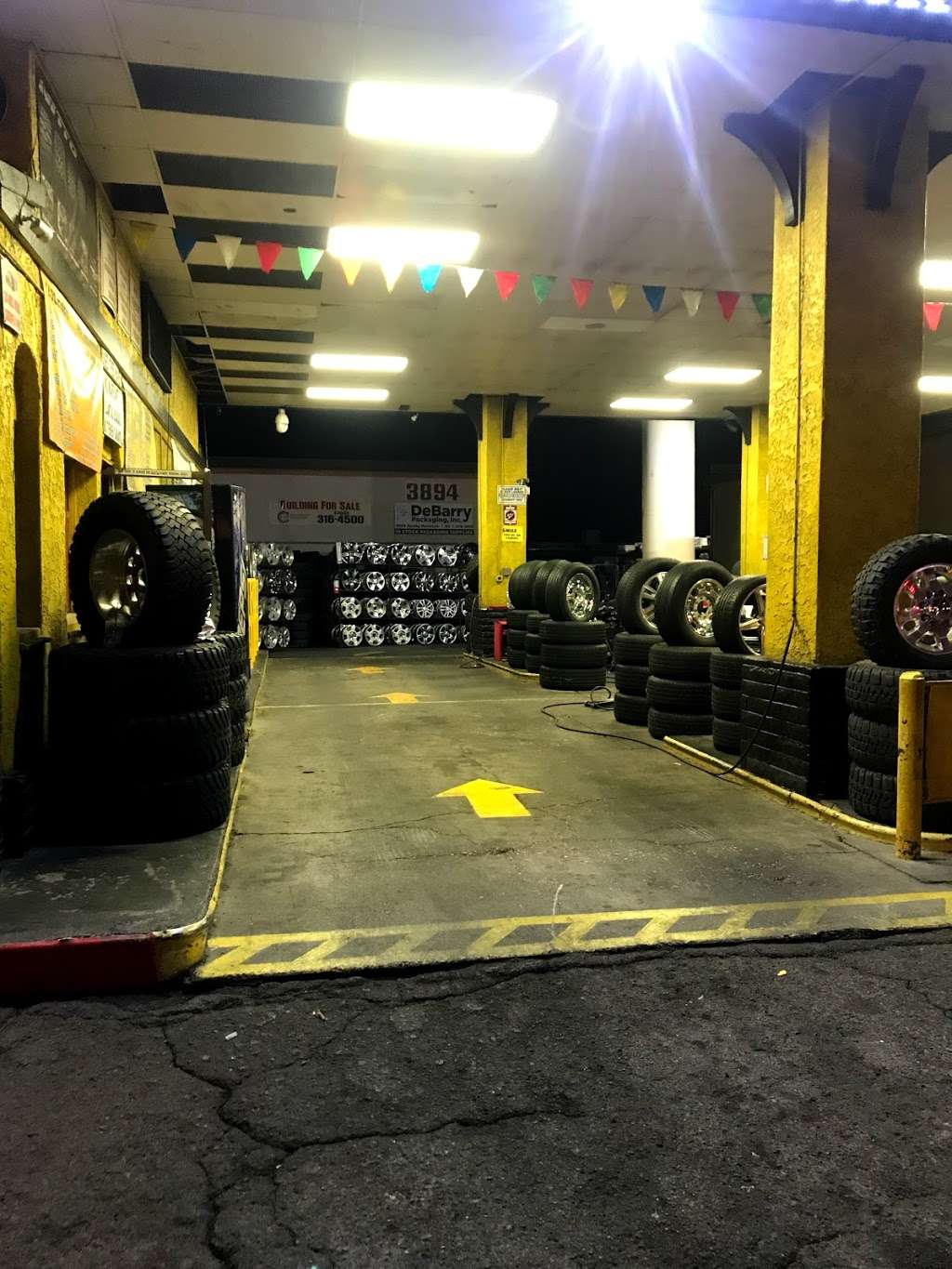 Busy Bee Tires & Brakes | 3890 Spring Mountain Rd, Las Vegas, NV 89102, USA | Phone: (702) 888-2385