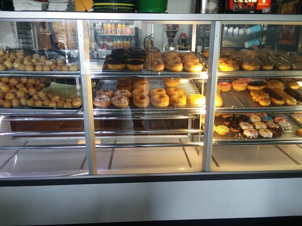 California Donuts and Deli | 4130 N El Dorado St, Stockton, CA 95204, USA | Phone: (209) 851-3420