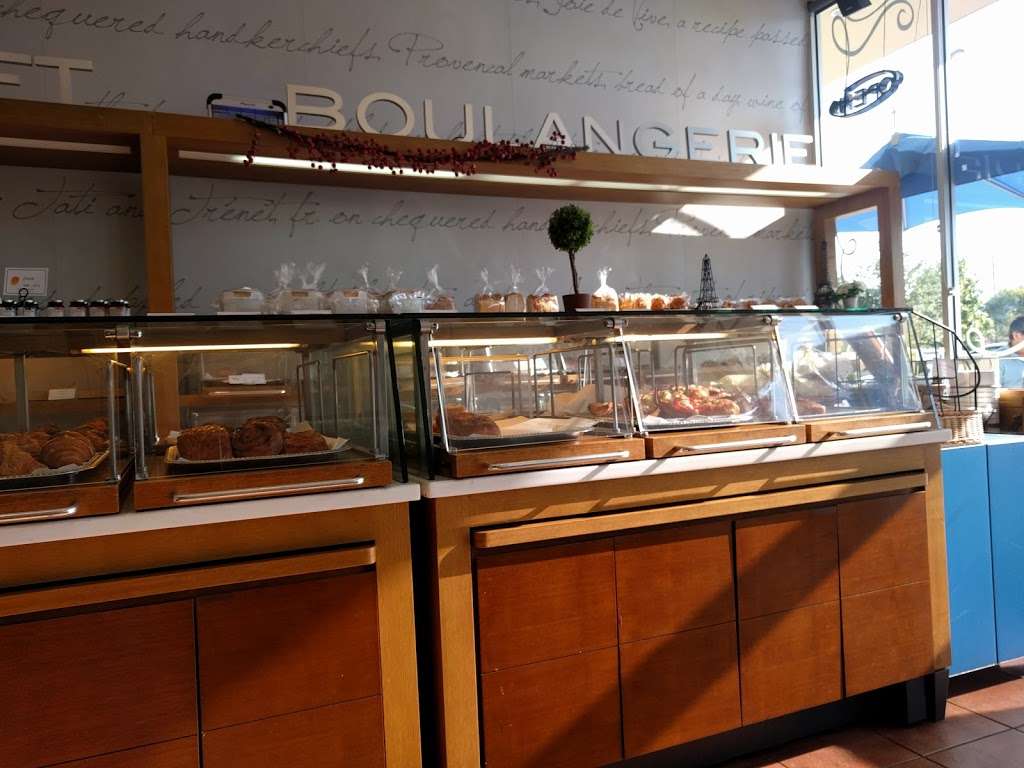 Paris Baguette | 17416 Carmenita Rd, Cerritos, CA 90703, USA | Phone: (562) 404-0440