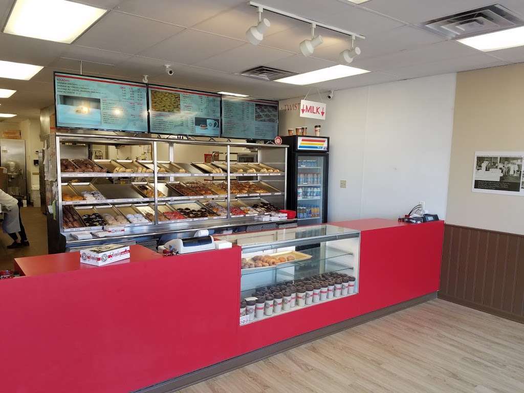 Shipley Do-Nuts | 4750 N Jupiter Rd #125, Garland, TX 75044, USA | Phone: (972) 414-6268