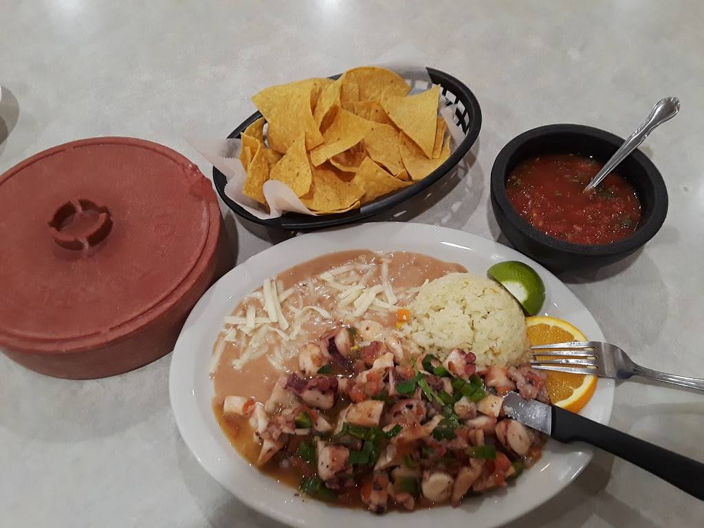 La Playita Restaurant | 2238 N Pecos Rd, Las Vegas, NV 89115, USA | Phone: (702) 459-4169