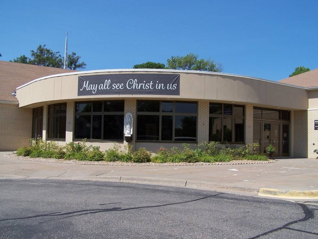 Church of the Blessed Sacrament | 2119 Stillwater Ave E, St Paul, MN 55119, USA | Phone: (651) 738-0677