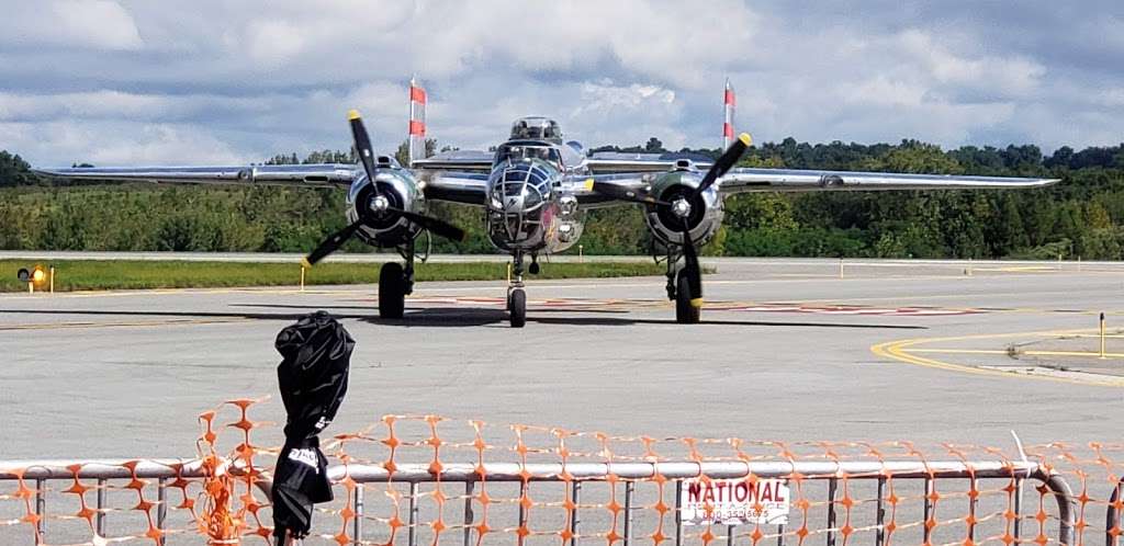 New York Stewart International Airport | 1180 1st St, New Windsor, NY 12553, USA | Phone: (845) 838-8200