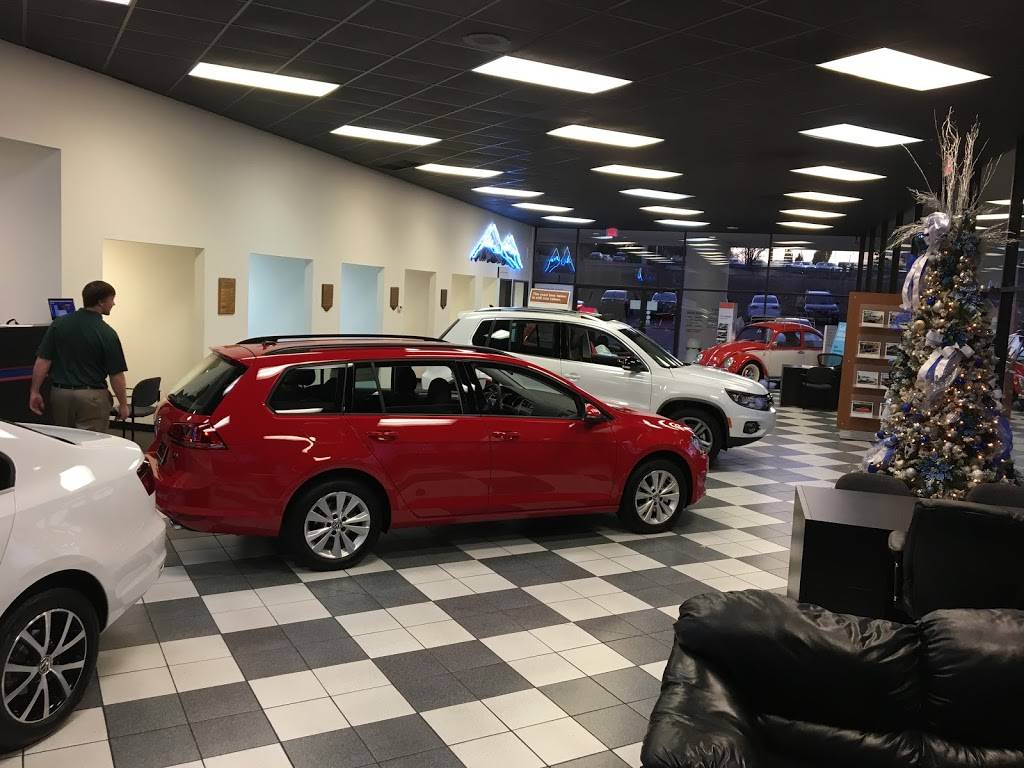 Volkswagen of North Nashville | 2431 Gallatin Pike N, Madison, TN 37115, USA | Phone: (615) 859-3200