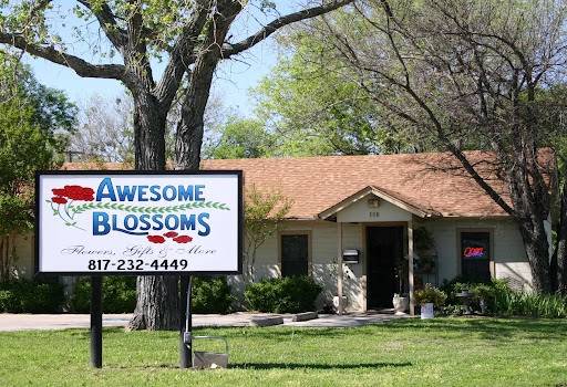 Awesome Blossoms Flowers, Gifts & More | 100 S Hampshire St #100, Saginaw, TX 76179, USA | Phone: (817) 232-4449