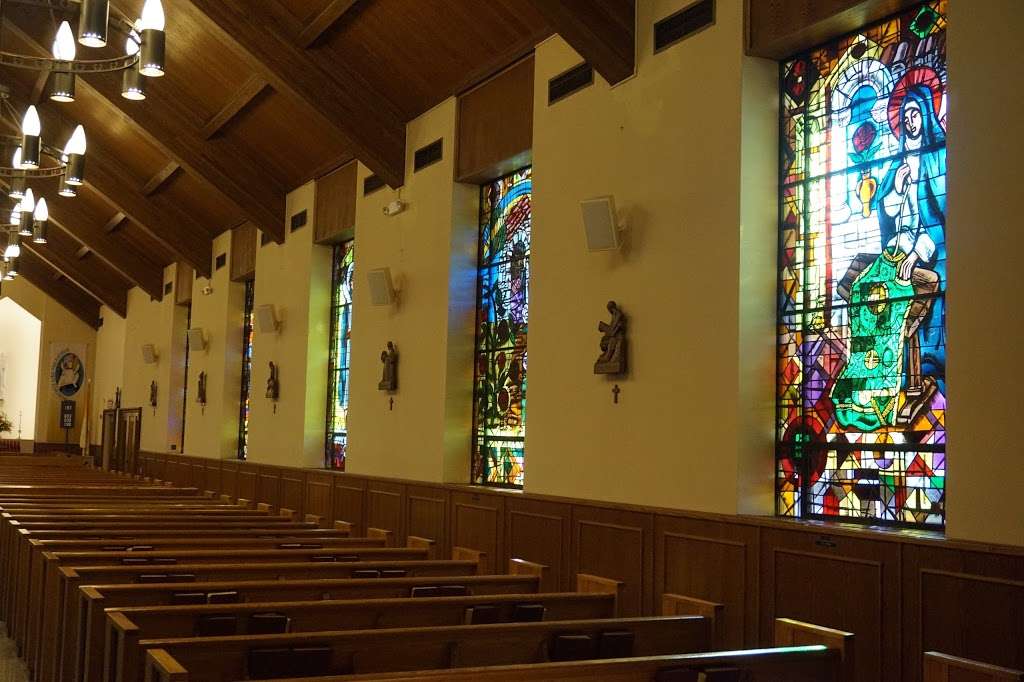 St Rose of Lima Church | 2 Bayview Ave, Massapequa, NY 11758, USA | Phone: (516) 798-4992