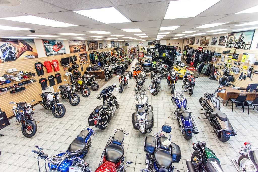 Renos Powersports KC | 13611 Holmes Rd, Kansas City, MO 64145, USA | Phone: (816) 942-8900