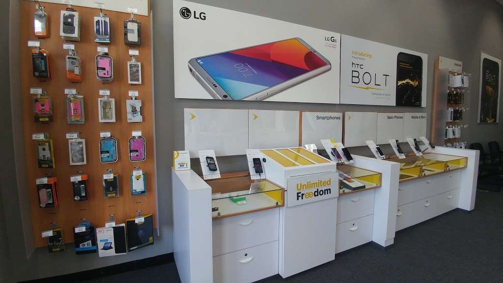 Sprint Store | 623 E Boughton Rd #100, Bolingbrook, IL 60440 | Phone: (630) 312-8631