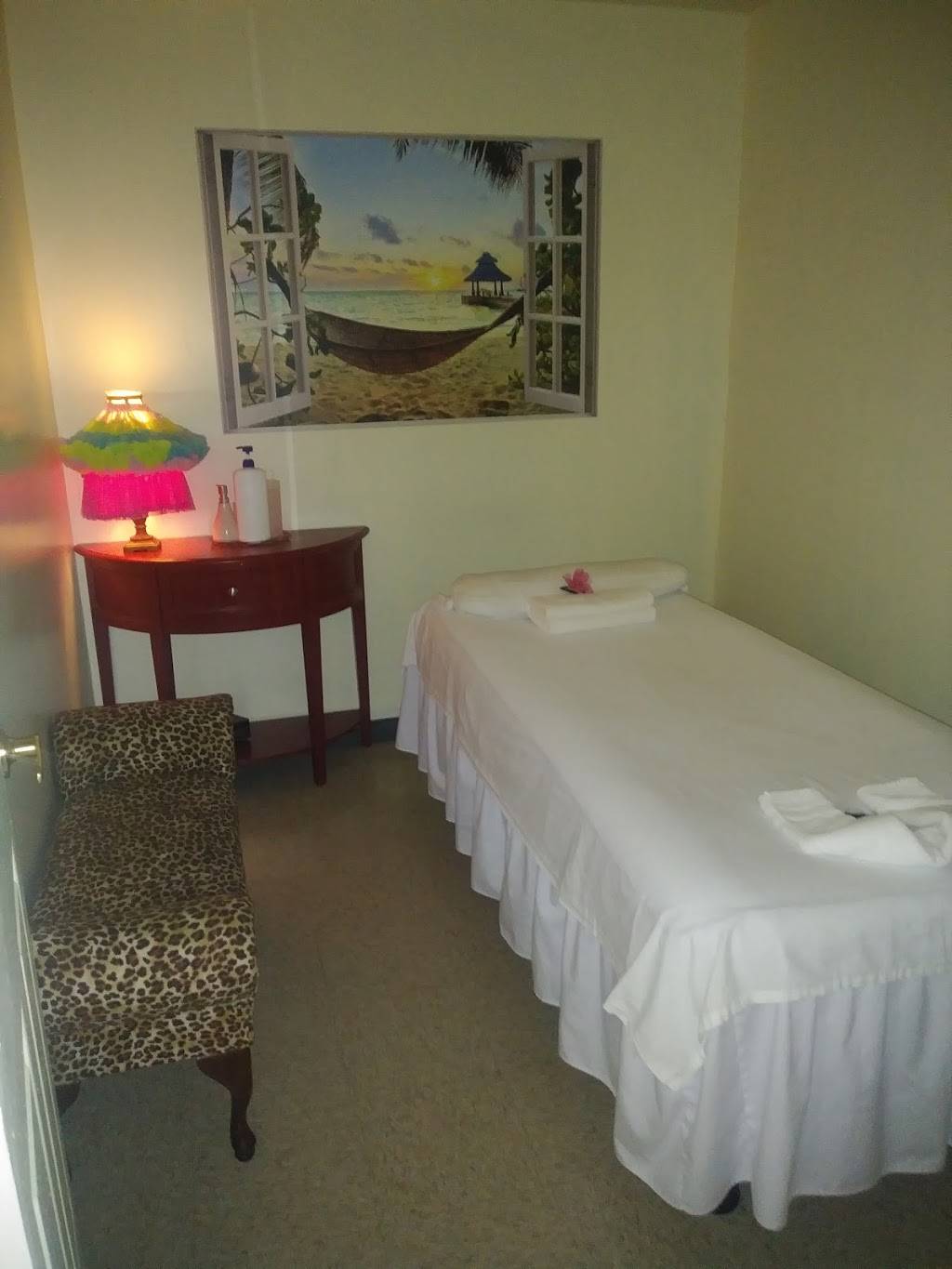 Blue Bay Massage | 4783 Manzanita Ave, Carmichael, CA 95608, USA | Phone: (916) 481-3388