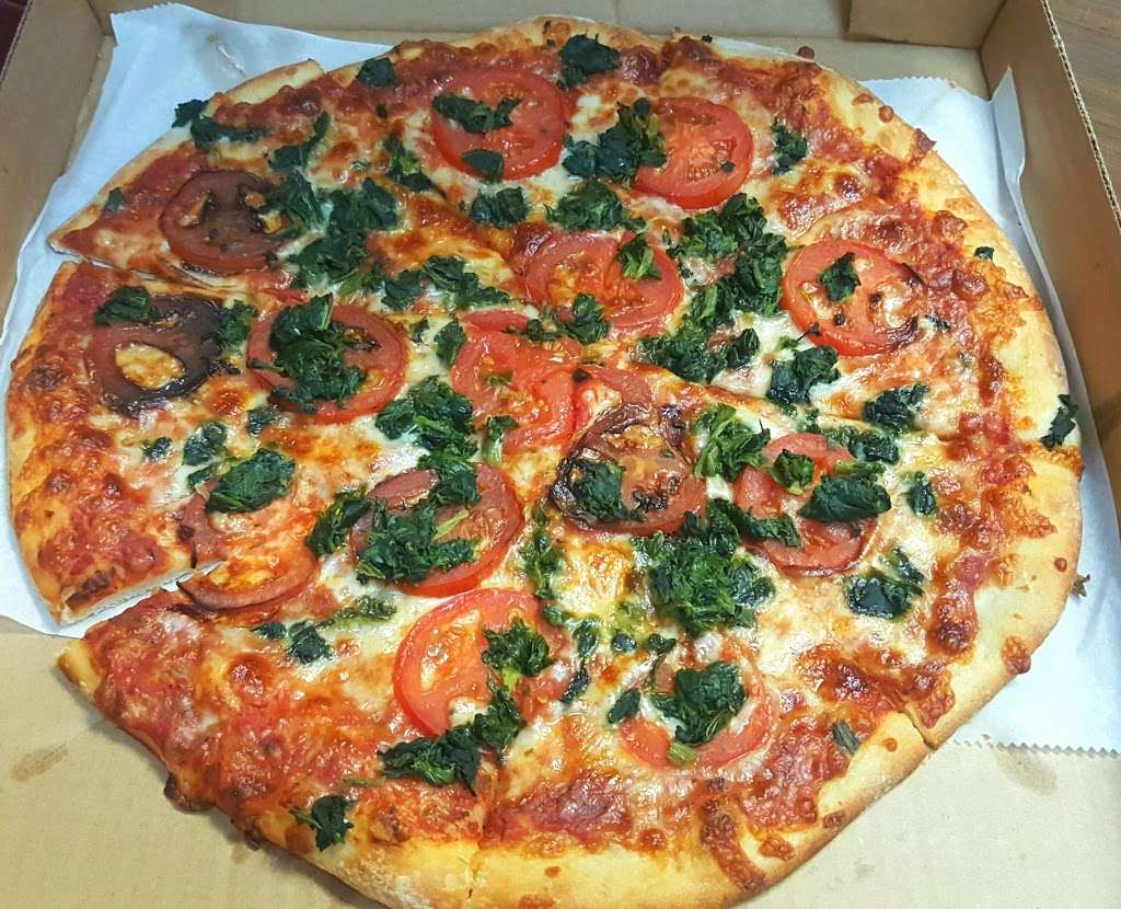 Vinnys Pizza | 6671 W Indiantown Rd #54, Jupiter, FL 33458, USA | Phone: (561) 575-5445