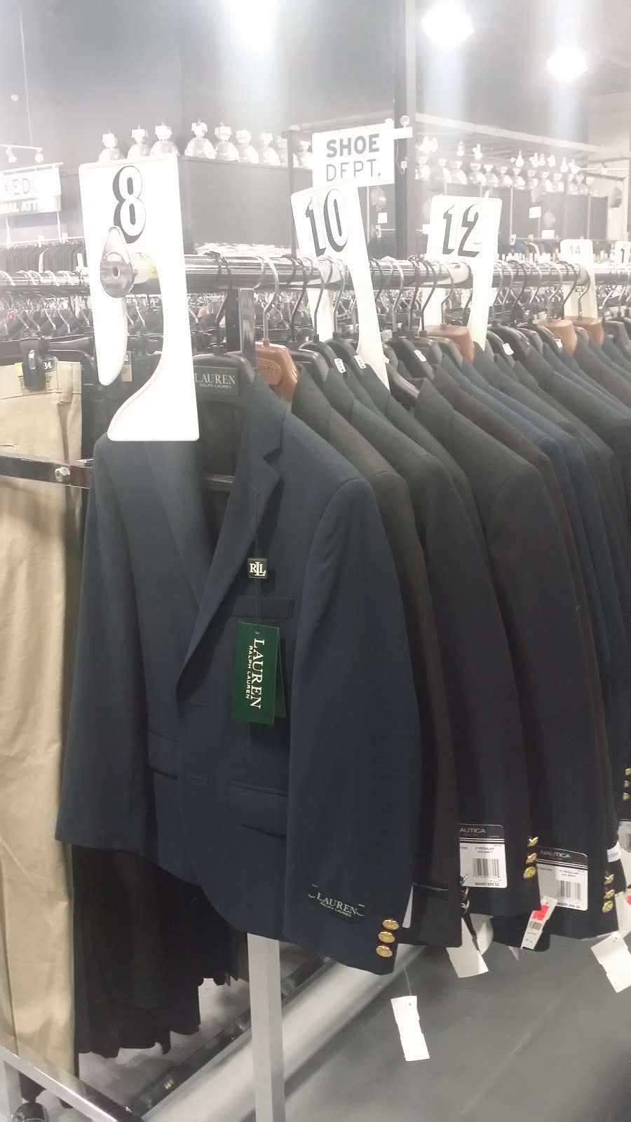 Suits 20/20 | 7651 N Caldwell Ave, Niles, IL 60714, USA | Phone: (847) 676-2020