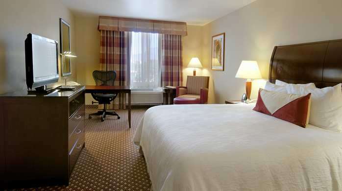 Hilton Garden Inn Dover | 1706 N Dupont Hwy, Dover, DE 19901, USA | Phone: (302) 674-3784