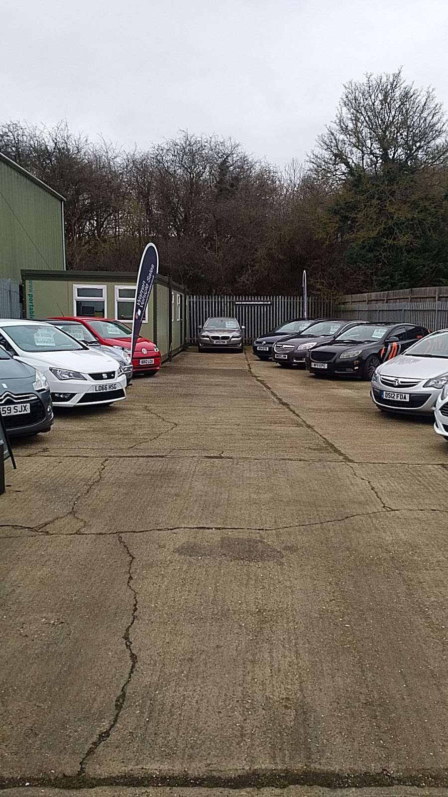Warren Vehicle Sales | 113-115 Codicote Rd, Welwyn AL6 9TY, UK | Phone: 01438 821425
