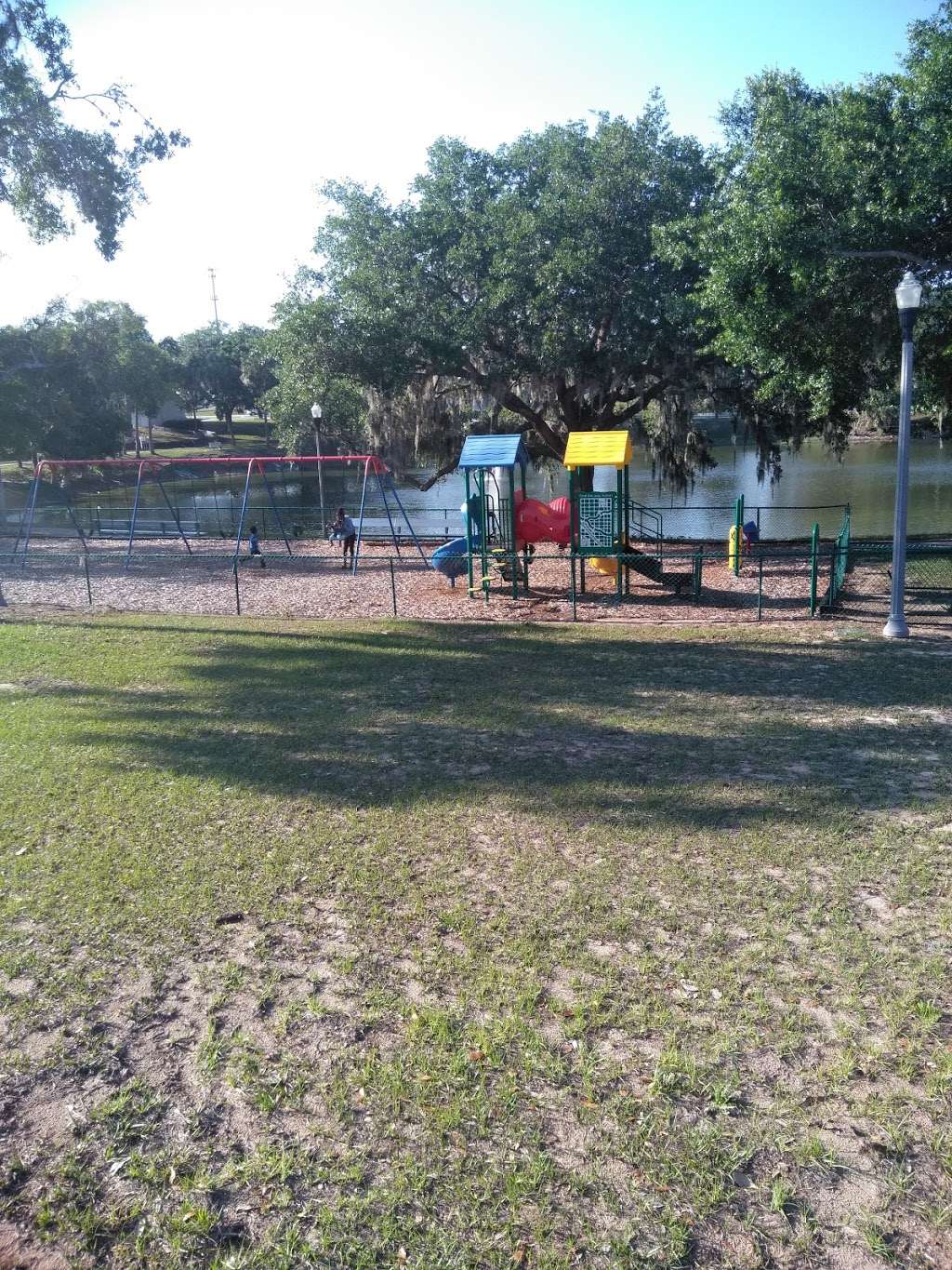 Lake Play | 101-199 Williams St, Davenport, FL 33837, USA | Phone: (863) 419-3300