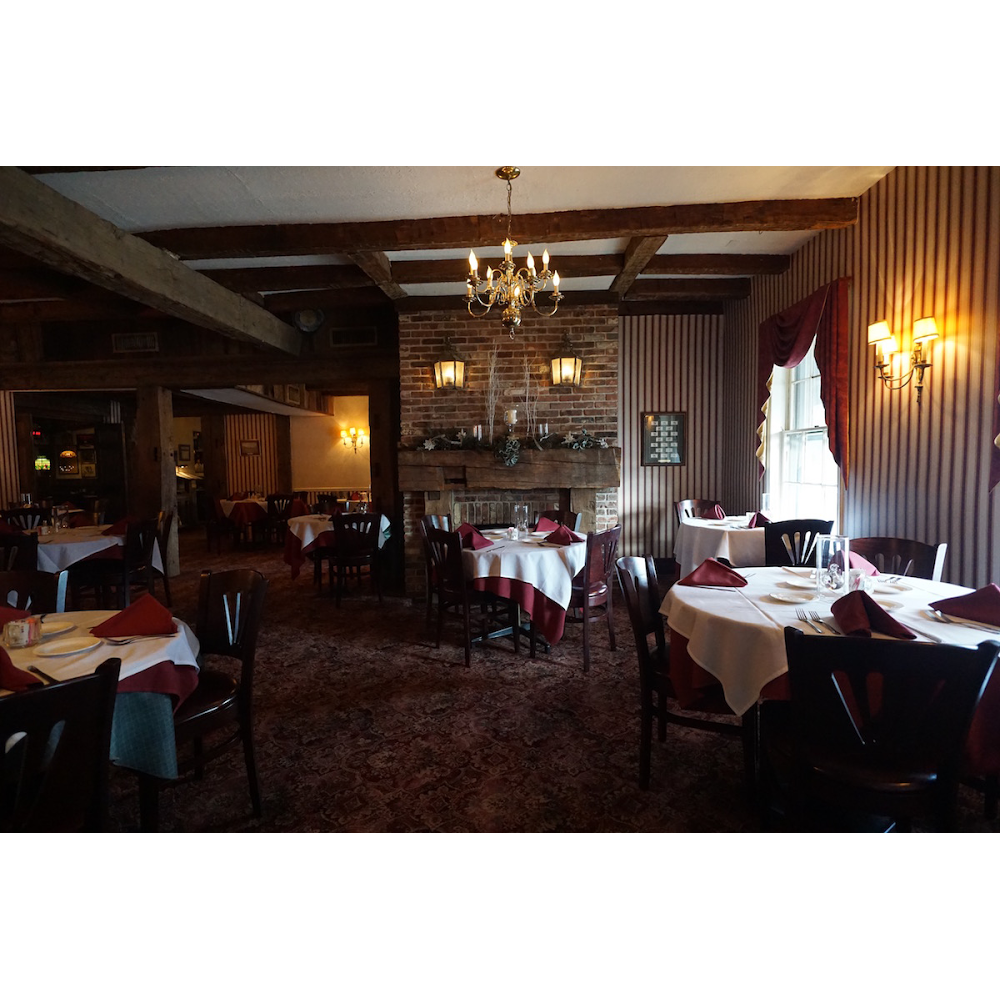 Lamplighter Restaurant & Pub | 190 W Main St, Chester, NJ 07930, USA | Phone: (908) 879-4080