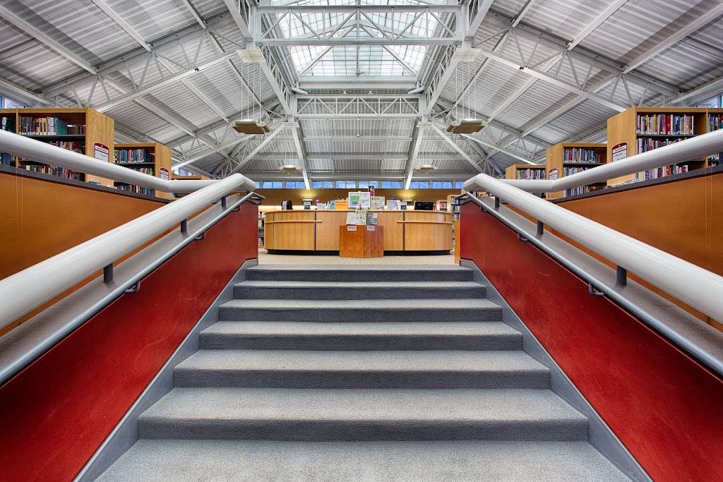 Aurora Public Library Eola Road Branch in 555 S Eola Rd, Aurora, IL