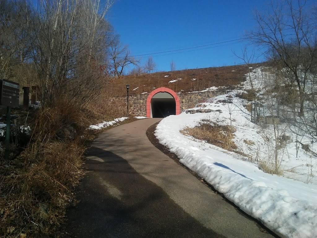 Simons Ravine Trailhead | 1308 Concord St N, South St Paul, MN 55075, USA | Phone: (651) 306-3690