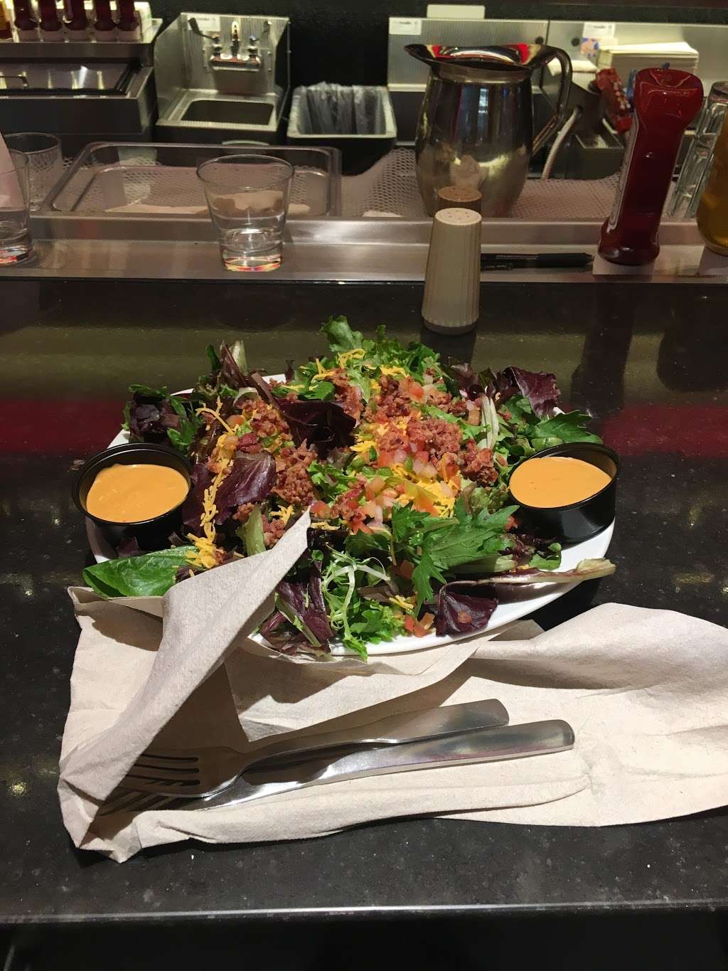 Smashburger | DIA, Concourse C, 8500 Peña Blvd, Denver, CO 80249, USA | Phone: (303) 633-1500