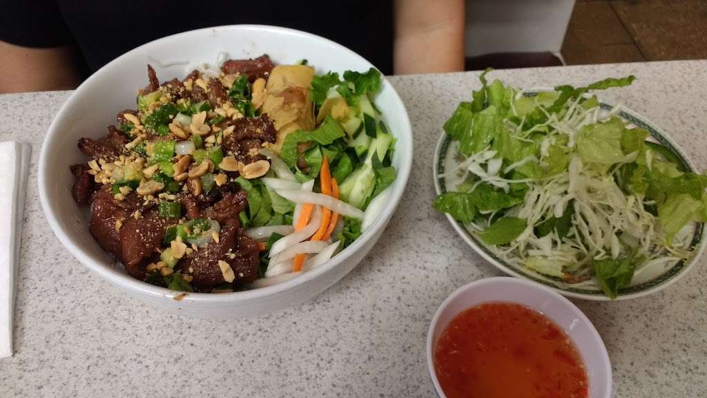 Pho Ngon 999 | Asia Time Square, 2615 W Pioneer Pkwy, Grand Prairie, TX 75051, USA | Phone: (214) 788-2882