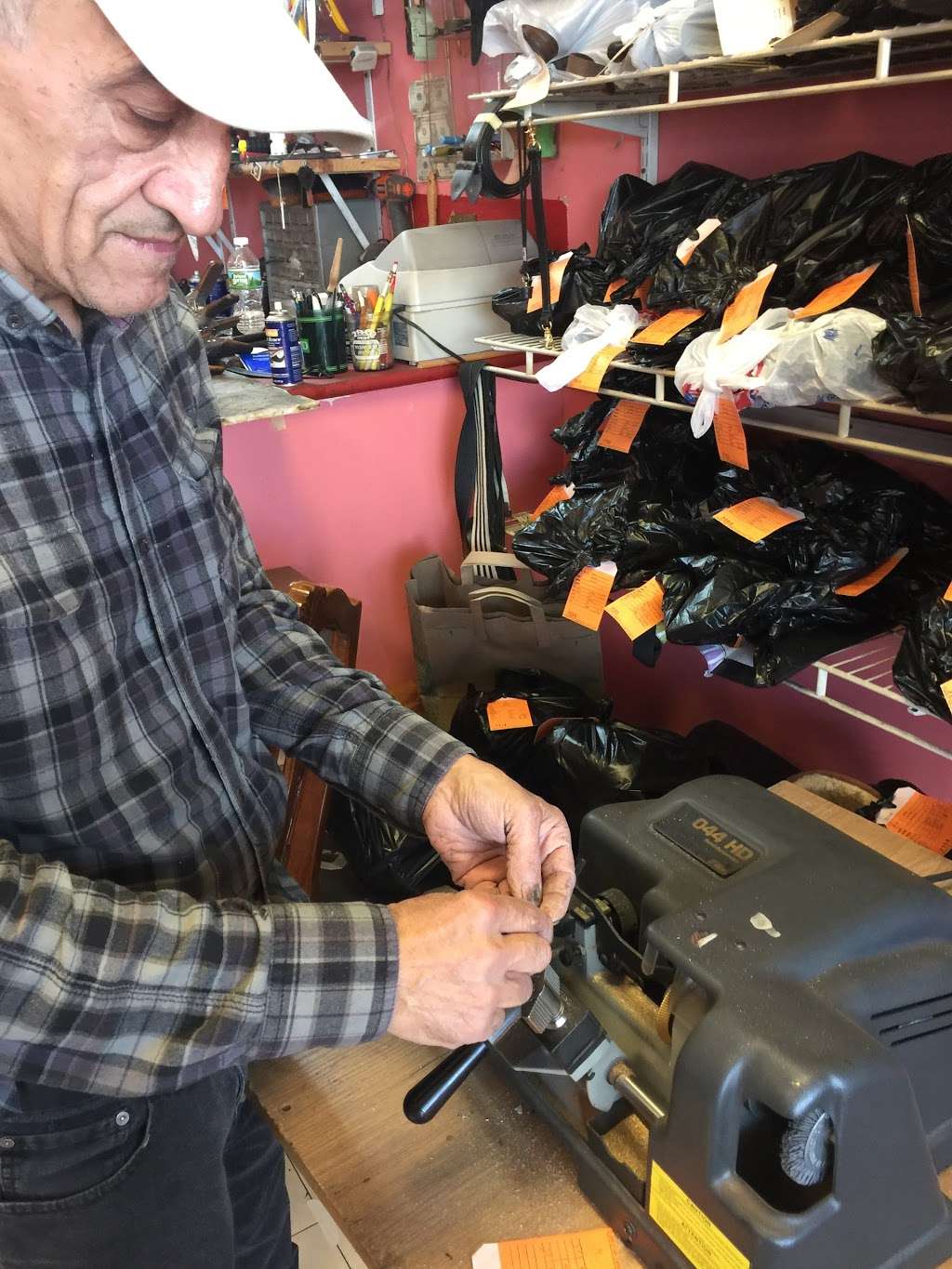 Wantagh Shoe Repair | 1150 Wantagh Ave, Wantagh, NY 11793, USA | Phone: (516) 765-3563