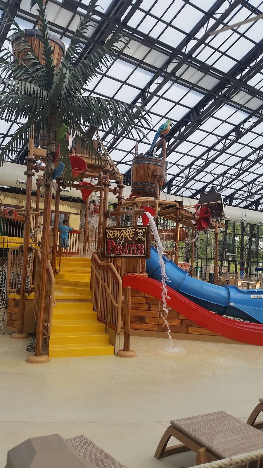 Pirates Cay Indoor Water Park | 2558 N 3653rd Rd, Sheridan, IL 60551, USA | Phone: (815) 496-3292