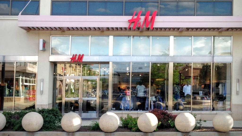 H&M | 619 E Boughton Rd, Bolingbrook, IL 60440, USA | Phone: (855) 466-7467