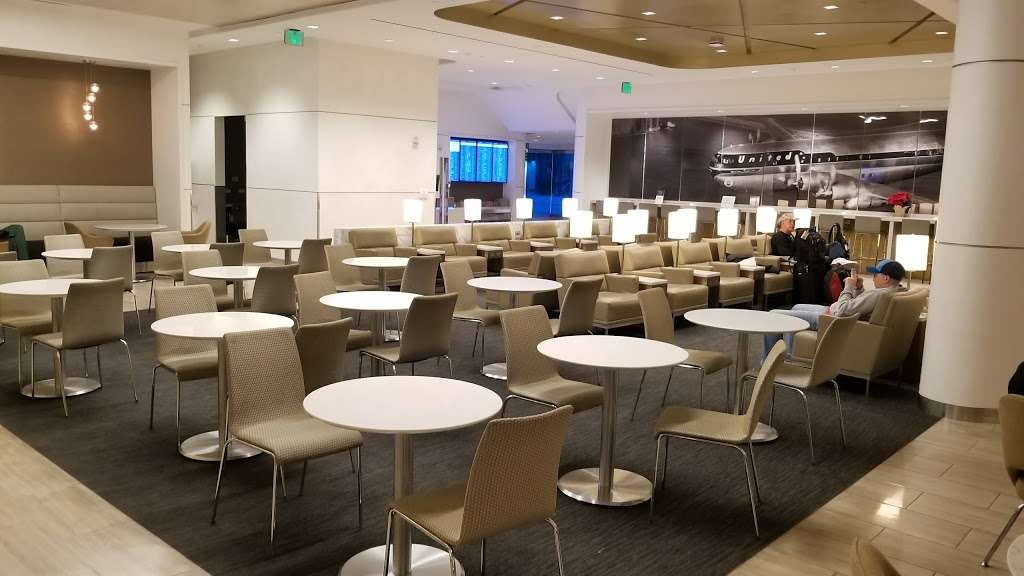 United Club | S Airport Blvd, San Francisco, CA 94128, USA