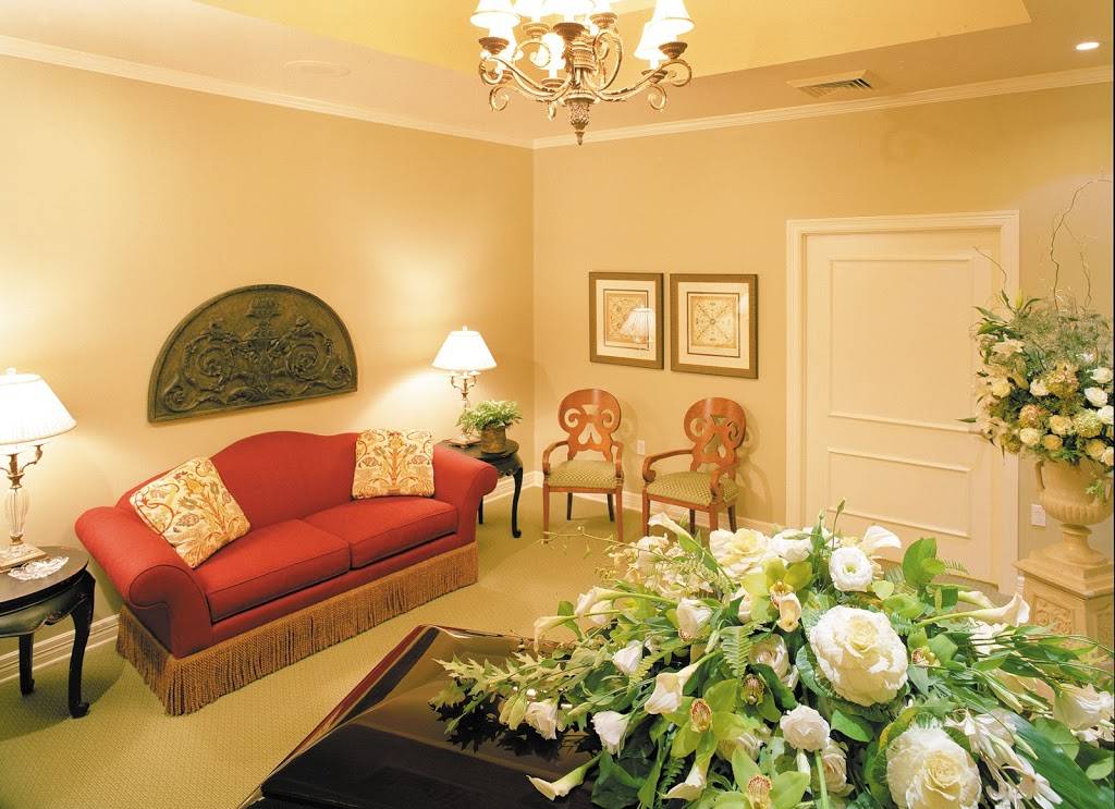 Wade Funeral Home and Crematory | 4140 W Pioneer Pkwy, Arlington, TX 76013, USA | Phone: (817) 274-9233