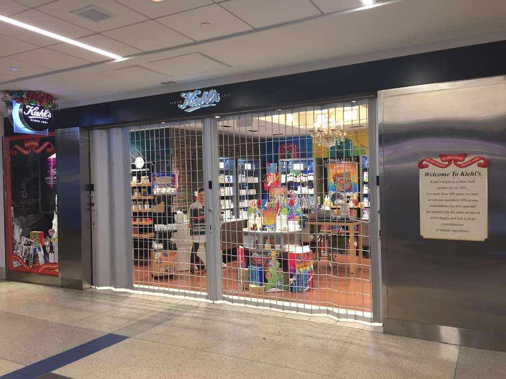 Kiehls | Terminal F Philadelphia International Airport Philadelphia, PA 19153 Port lotniczy, Philadelphia, PA 19153, USA