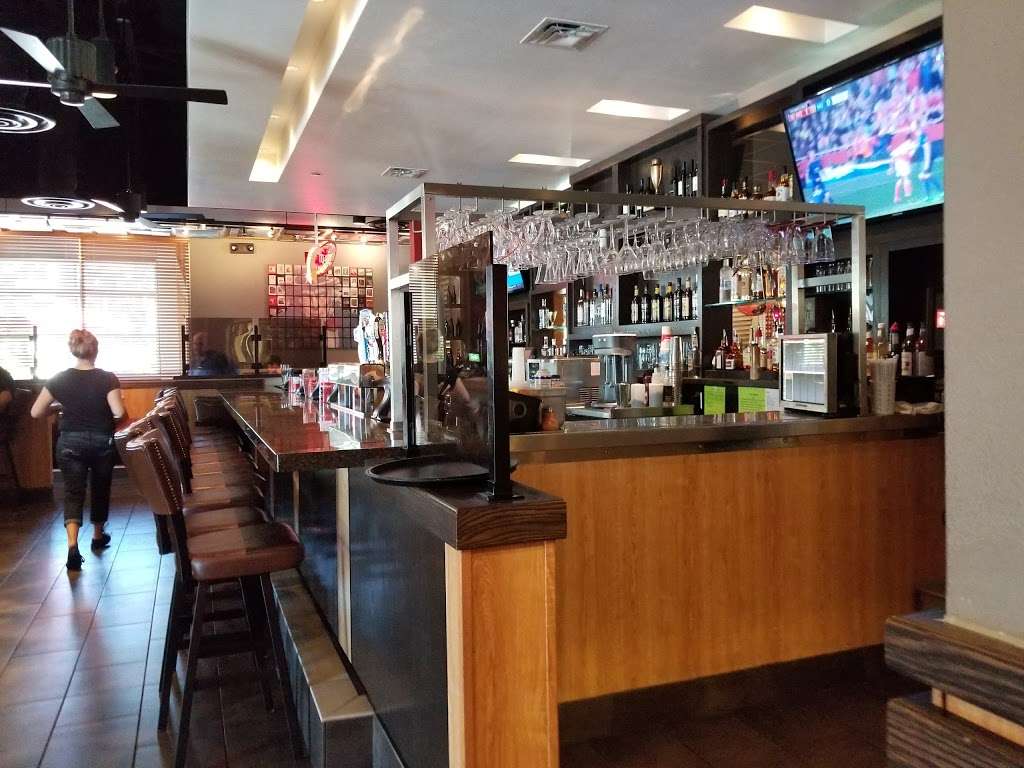 Red Robin Gourmet Burgers and Brews | 8167 International Dr, Orlando, FL 32819, USA | Phone: (407) 574-2295