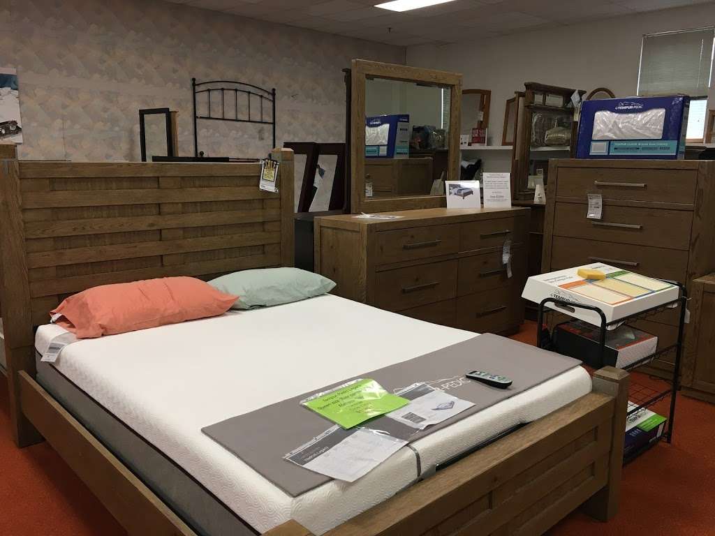 Wrights Furniture | 115 E Madison St, Pontiac, IL 61764 | Phone: (815) 844-7177