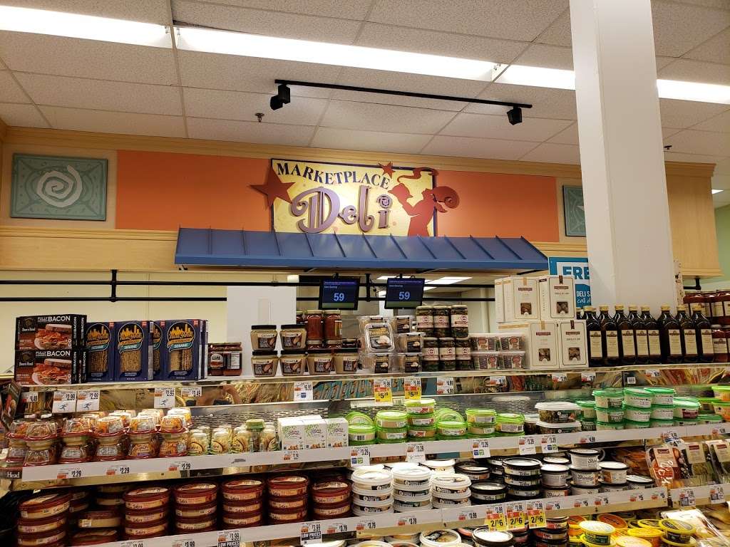 GIANT Food Stores | 5858 Easton Rd, Plumsteadville, PA 18949, USA | Phone: (215) 766-8665