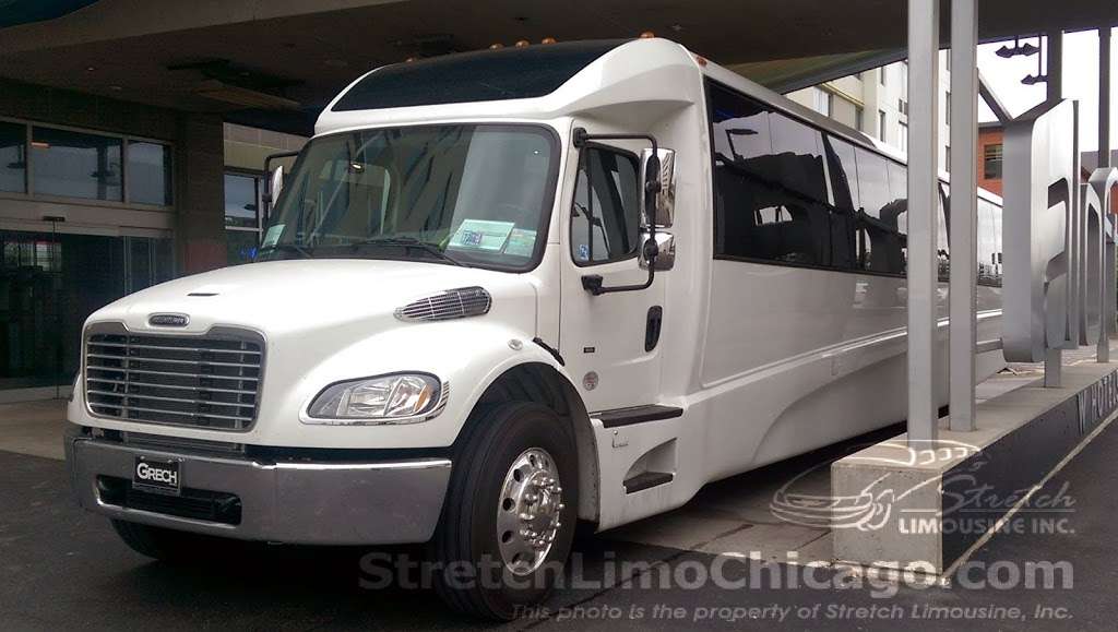 Stretch Limousine, Inc | 4915 N Cumberland Ave, Norridge, IL 60706, USA | Phone: (708) 452-5022