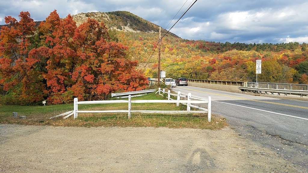 Blue Mountain Loop | Appalachian Trail, Slatington, PA 18080