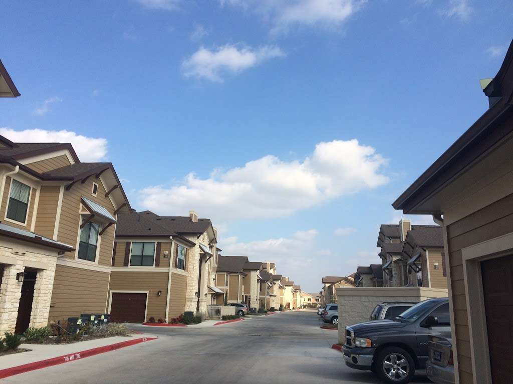 Crossing at Katy Ranch Apartments | 24949 Katy Ranch Rd, Katy, TX 77494 | Phone: (281) 394-9200