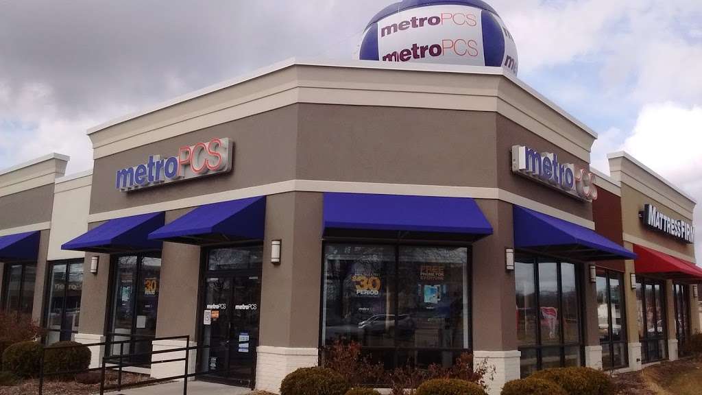Metro by T-Mobile | 1330 Torrence Ave, Calumet City, IL 60409, USA | Phone: (708) 782-4333
