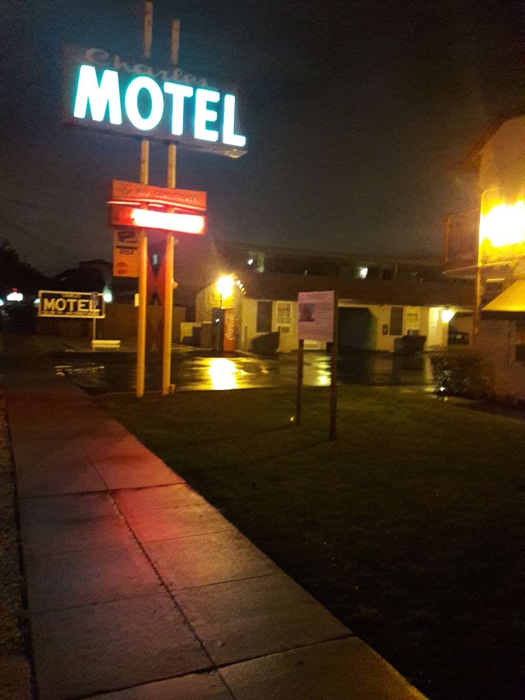 Charles Motel | 1036 N 4th St, San Jose, CA 95112, USA | Phone: (408) 295-0240