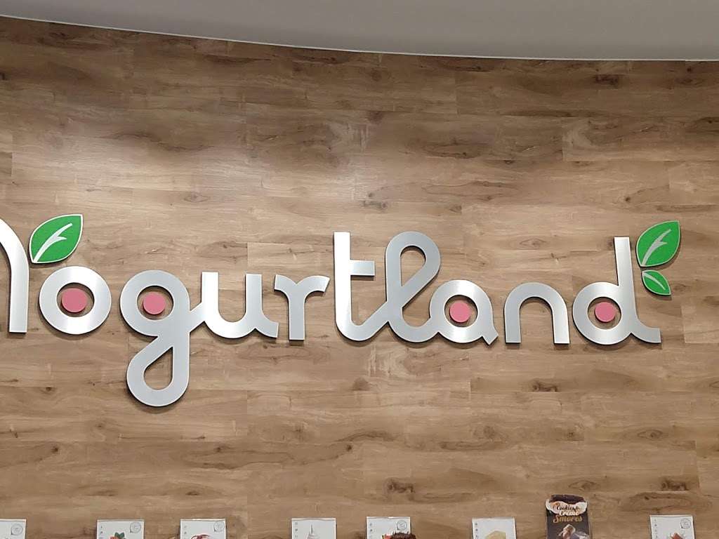 Yogurtland | 7170 Skillman St #120, Dallas, TX 75231, USA | Phone: (972) 803-4601