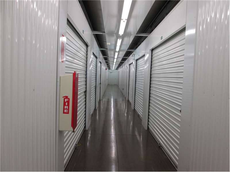 Extra Space Storage | 175 W 162nd St, South Holland, IL 60473, USA | Phone: (708) 339-1660